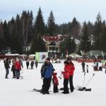Prima ninsoare din acest an a dezlănțuit distracția la Poiana Brașov
