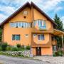 Casa de Langa Padure - Dâmbovicioara.
- Str. Valea Cheii, Nr. 62
- Casa de Lângă Pădure este situată într-o zonă deosebită, la poalele masivului Piatra Craiului. Aici vă puteți bucura de peisaje pitorești și de obiective turistice cum ar fi Cheile Dâmbovicioarei, Cheile Brusturețului sau Castelul Bran. 

Casa dispune de 7 camere confortabile, dintre care 3 cam...