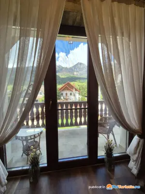 Suita cu Vedere la Munte - Camera Tripla - Poiana Golf Chalet