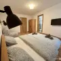 Riverside House - Imagine de ansamblu
