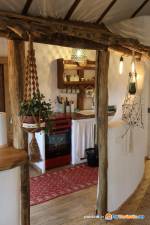 The Hut Studio Integral - Unitate integral - Inside The Village
