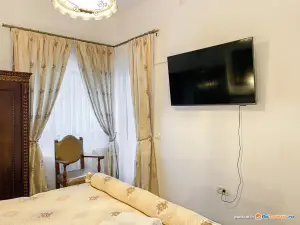 Cameră King cu Balcon - Camera Dubla - RunCa-n Rai