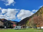 Loc pentru Rulota - Servicii - Popasul Alpinistului