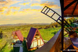 Căsuță Tip Moară - Bungalou - La Maria lu' Sandoiu