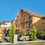 Pensiunea Ama - Baile 1 Mai.
- Car. Băile 1 Mai, Nr. 88/B, 417501
- Pensiunea AMA, recent renovată, se află în centrul stațiunii Băile 1 Mai, la 10 km de centrul orașului Oradea, la 3,5 km de stațiunea Băile Felix, vizavi de Aqua Park Perla, pe șoseaua principală, pe partea dreaptă, lângă Hotel & SPA Allegria, Restaurant Allegria și la 700 m de ștrandul Venus. 
...