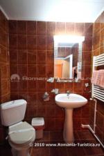 Camera Dubla Twin cu baie proprie - Hotel Amalia