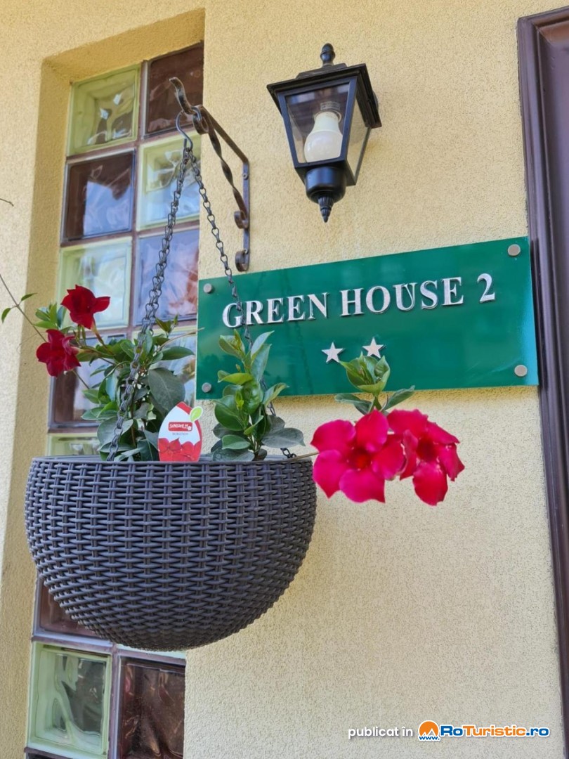 Green House 2 - 2 Imagine de ansamblu