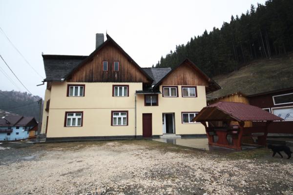 Vila Muntelui Bucegi - 2 Imagine de ansamblu