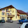 Pensiunea Popasul din Deal - Ocna Sugatag.
- Str. Unirii, Nr. 1D
- Pensiunea Popasul din Deal este situată în partea de nord a localității Ocna Sugatag, fiind o destinație ideală pentru cei care doresc să se bucure de natură și să se relaxeze, fiind un punct de plecare perfect pentru drumeții și excursii. 

Pensiunea se află la 900 m distanță de Aquapark Holid...