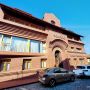 Hotel Gonduzo - Odorheiu Secuiesc.
- Str. Santimbru, Nr. 18
- Hotelul Gonduzo isi asteapta oaspetii din anul 2006 in cele 22 de camere. 
Cladirea avand un stil aparte, se armonizeaza cu monumentele si casele cu caracter monumental din centrul orasului.