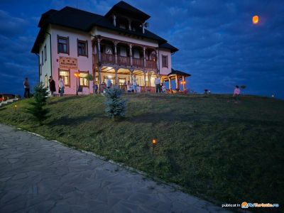 Pensiunea Belvedere — Petrova