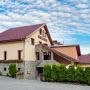 Pensiunea Moldova - Piatra Neamt.
- Alexandru cel Bun, Nr. 332 A
- Pensiunea MOLDOVA este situata la iesirea din orasul Piatra Neamt catre Bicaz, intr-un mediu inconjurator privilegiat, asezata pe un deal, cu vedere la Lacul Batca Doamnei. Pensiunea MOLDOVA reprezinta un punct de plecare spre toate manastirile din jud. Neamt, dar si spre alte obiective turistice...