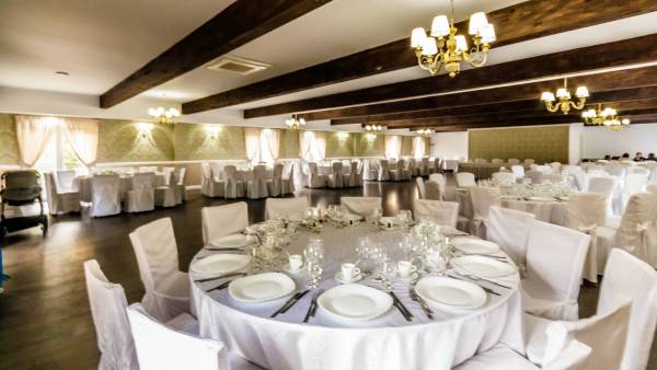 Hotel Boutique Marina — Pucioasa