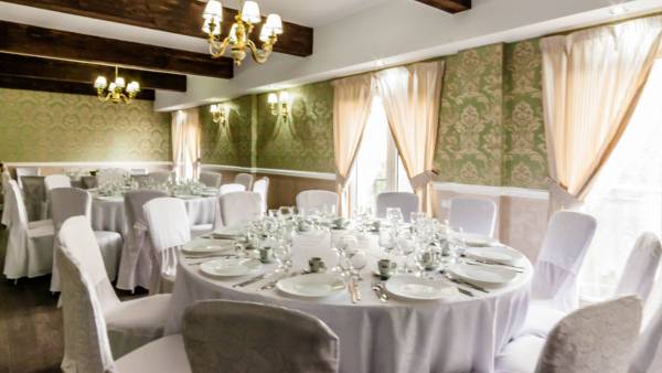 Hotel Boutique Marina — Pucioasa