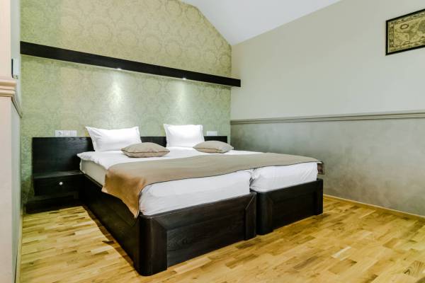 Hotel Boutique Marina — Pucioasa