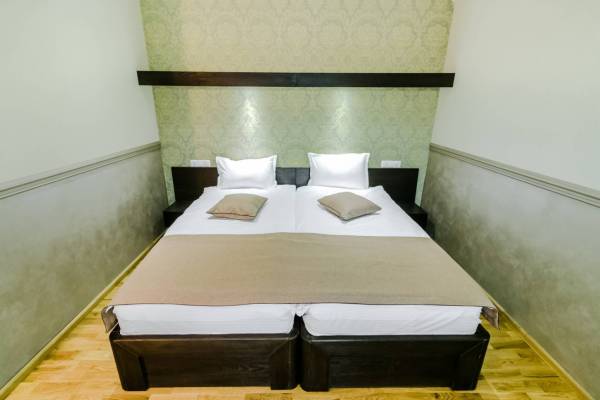 Hotel Boutique Marina — Pucioasa