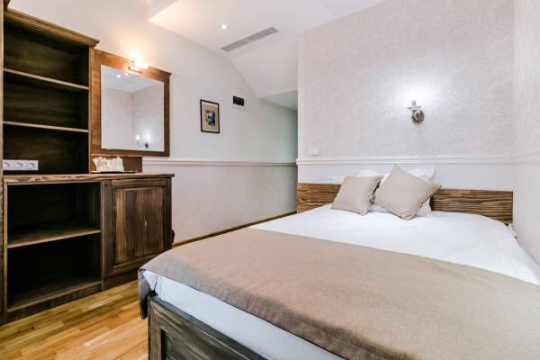 Hotel Boutique Marina — Pucioasa
