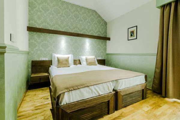 Hotel Boutique Marina — Pucioasa
