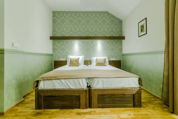 Hotel Boutique Marina — Pucioasa