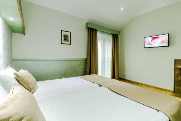 Hotel Boutique Marina — Pucioasa