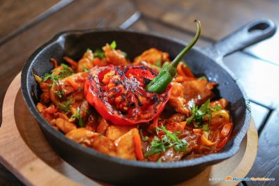 Restaurant Sub Cetate Sergiana