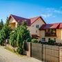 La Dacu' - Selimbar.
- Sat Mohu, Str. Mihai Viteazul, Nr. 244
- La Dacu' este situată în satul Mohu, comuna Șelimbăr, la câțiva kilometri de orașul Sibiu, într-o zonă liniștită, cu dealuri blânde, tipice Depresiunii Sibiului. 

Este o alegere bună pentru cei care vor să se relaxeze într-un loc curat, liniștit și primitor, situat la 10 km de Cetatea Medieval...