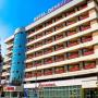 Hotel Dambovita - Targoviste.
- B-dul Libertății, Nr. 1
- Hotelul Dâmbovița reprezintă brandul turismului târgoviștean. Dispune de 166 locuri in camere și apartamente cu unul sau două paturi.

Este situat la  1h și 30 min de aeroportul internațional Henri Coandă și la numai 60 km de Valea Prahovei, fiind un punct de plecare către numeroase excursii de...